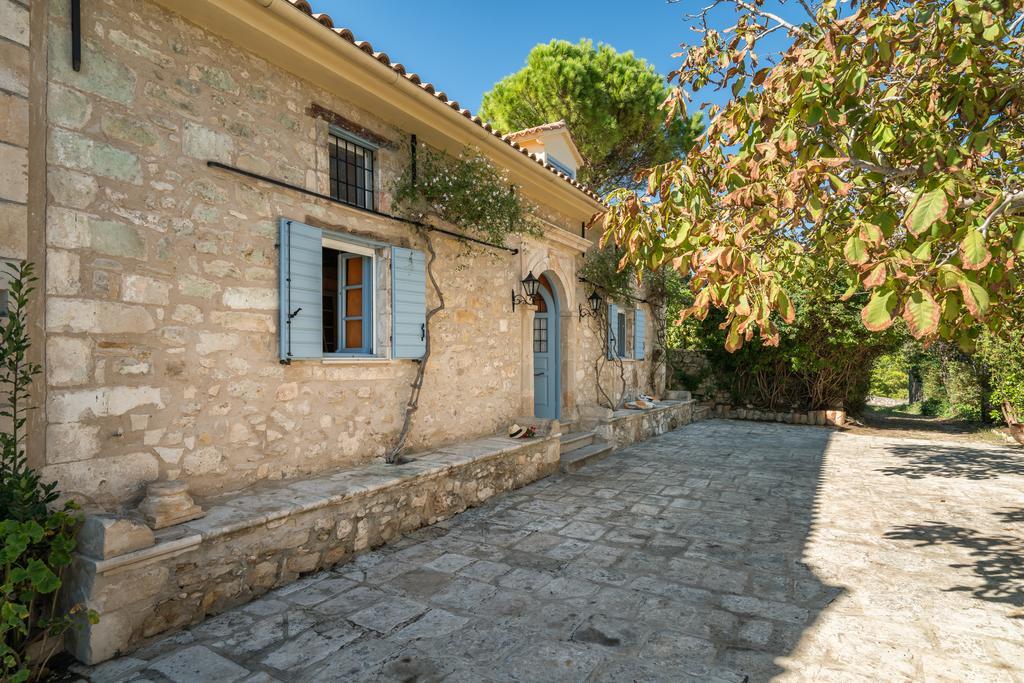 Bratis Holiday Home Kallithea  Exterior photo