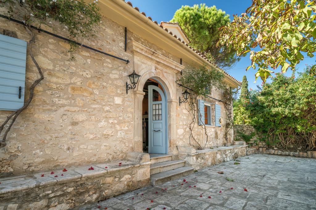 Bratis Holiday Home Kallithea  Exterior photo